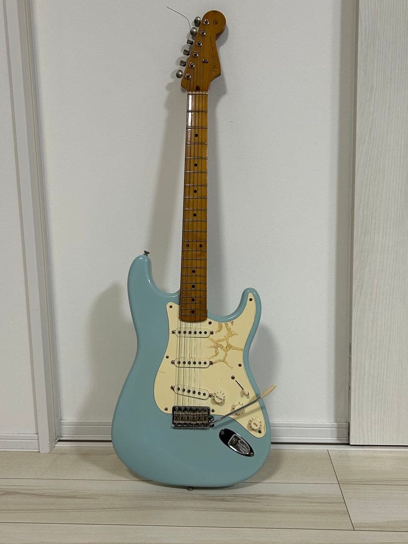 FENDER Stratocaster50's Mexico ストラップ付