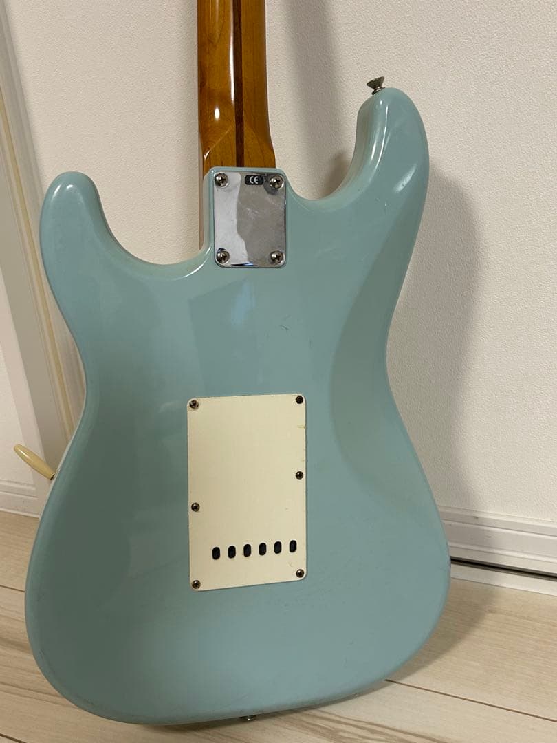 FENDER Stratocaster50's Mexico ストラップ付
