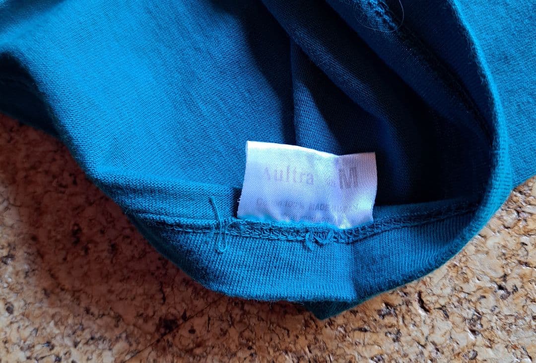 ジョジョの奇妙な冒険 エボニーデビル Tシャツ ultra violenc