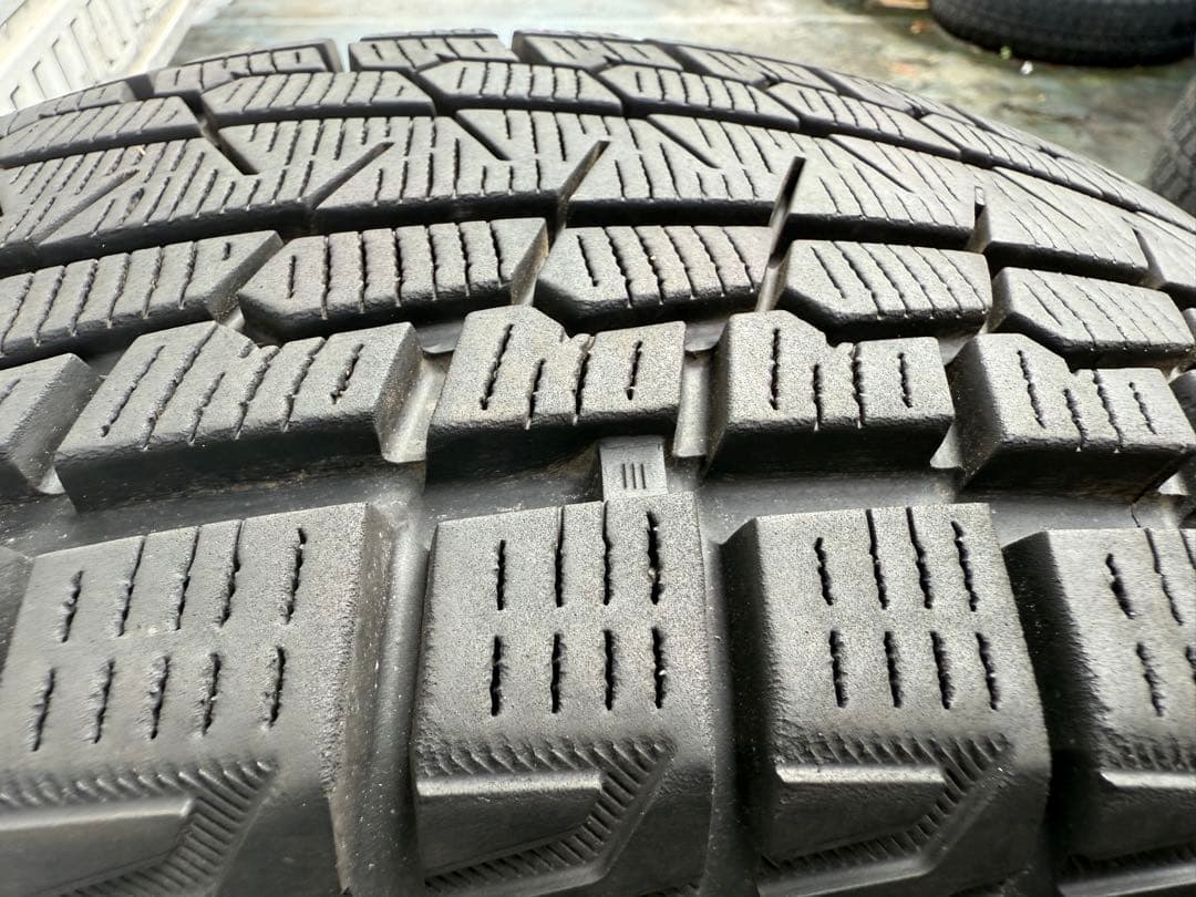 Ramonヨコハマスタッドレス205／70R15 96Q深溝