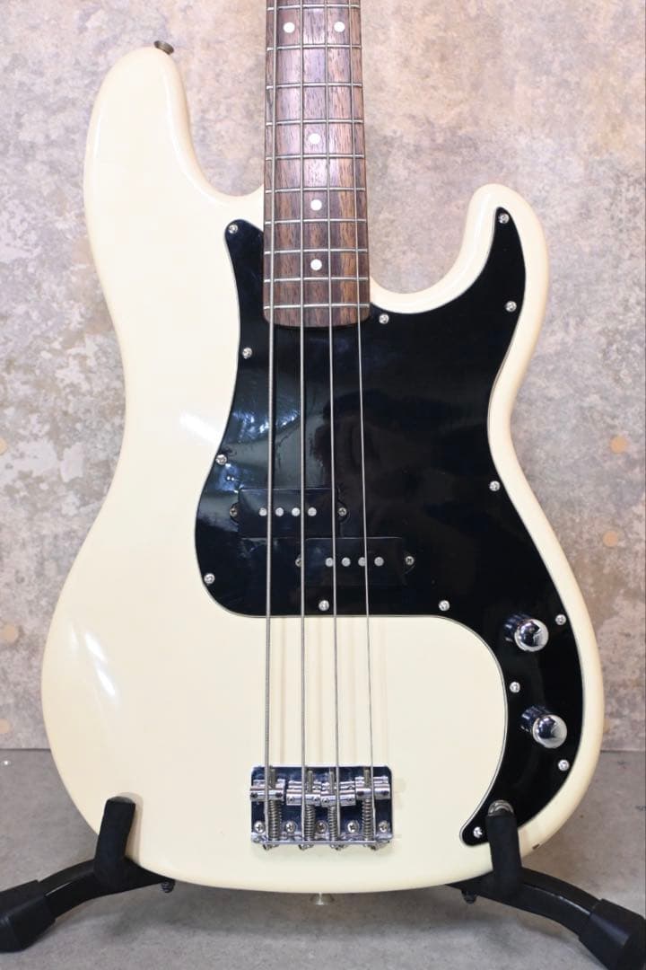 Squier Precision Bass シド・ヴィシャス プレベ