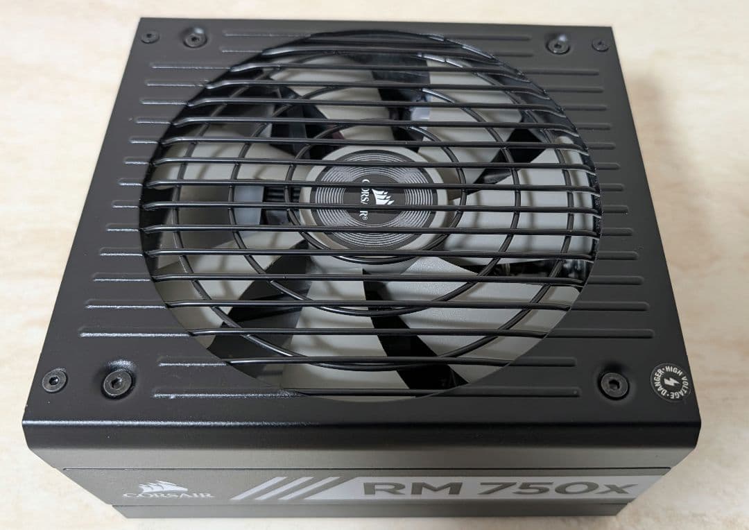 CORSAIR RM750x 750W 電源ユニット