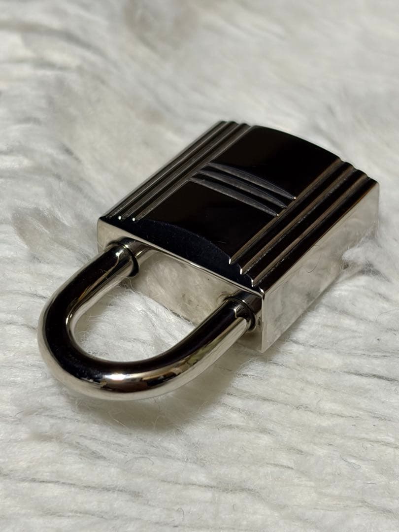 エルメス 南京錠 ロック キー