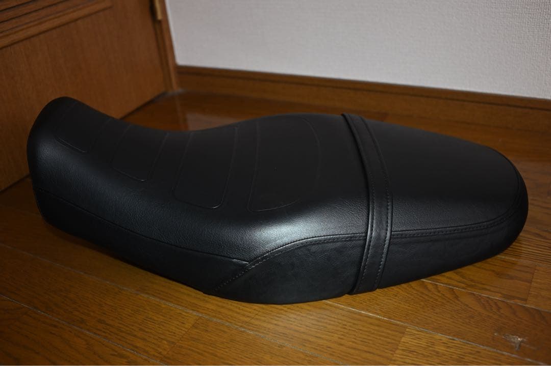 Z650RS 純正シート
