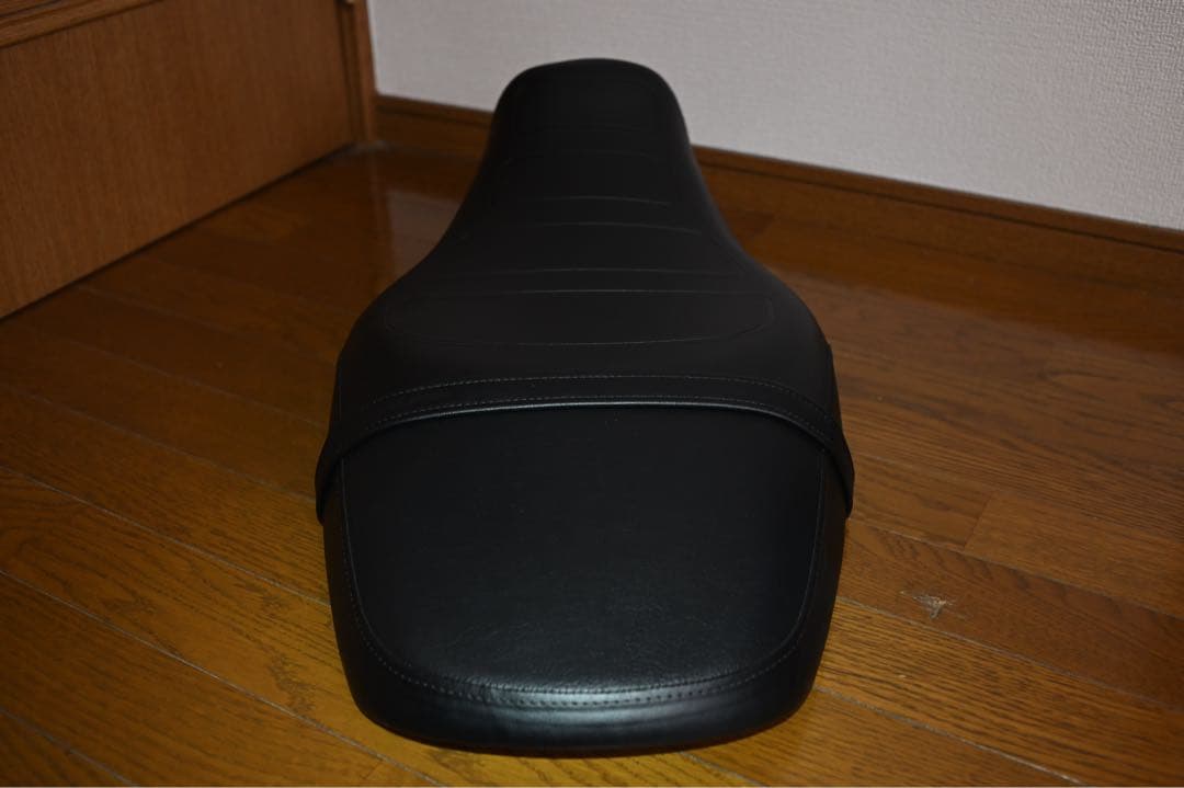 Z650RS 純正シート