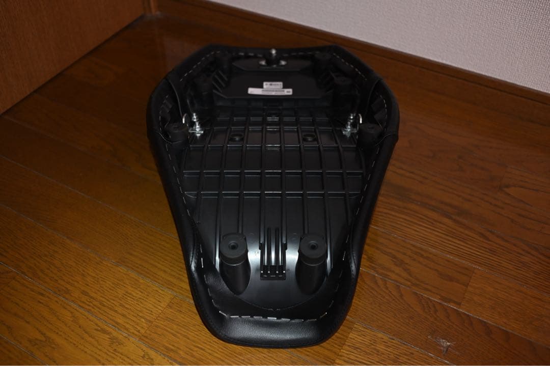 Z650RS 純正シート