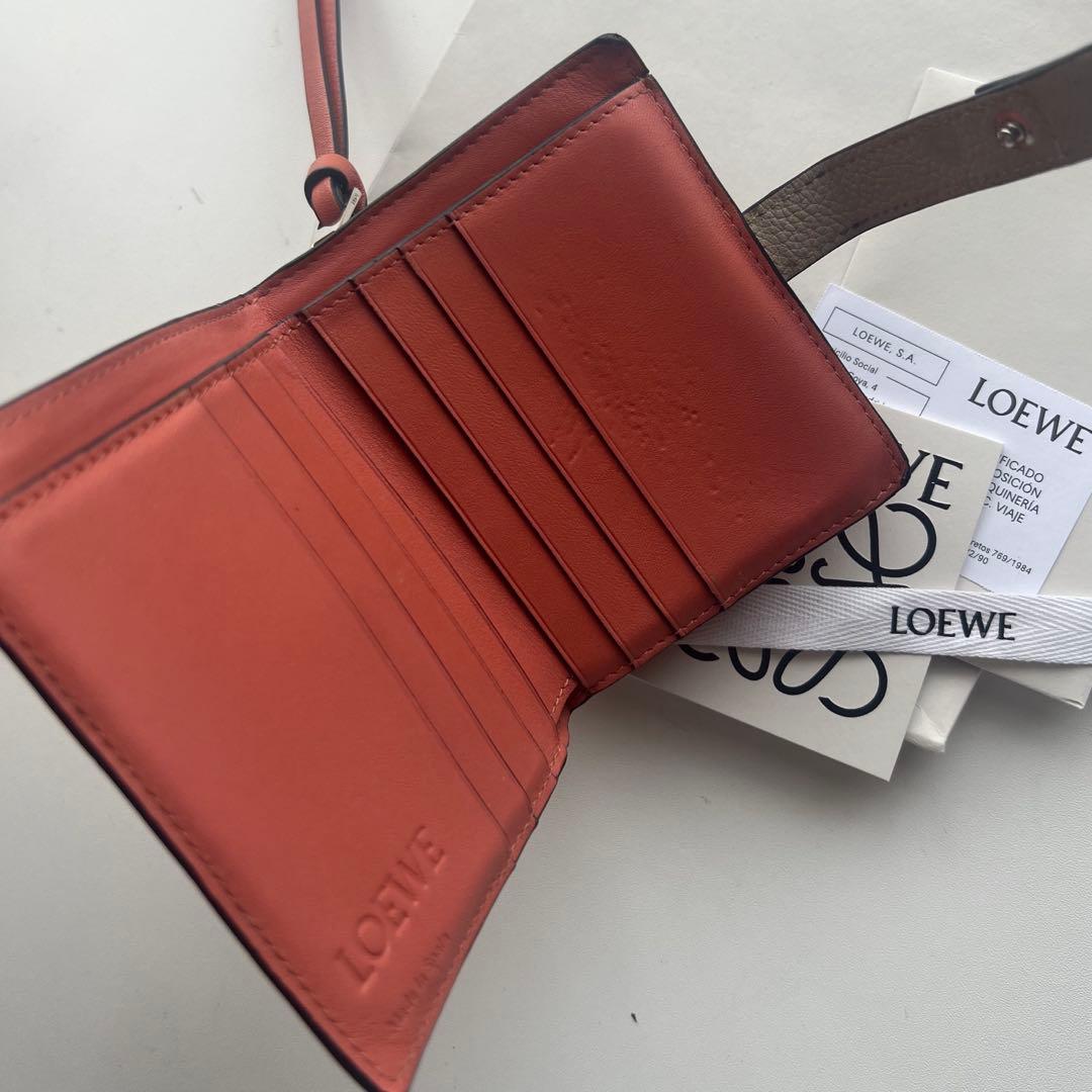 251 極上美品 LOEWE ロエベ 2つ折り財布