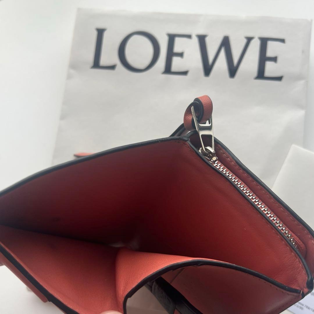 251 極上美品 LOEWE ロエベ 2つ折り財布