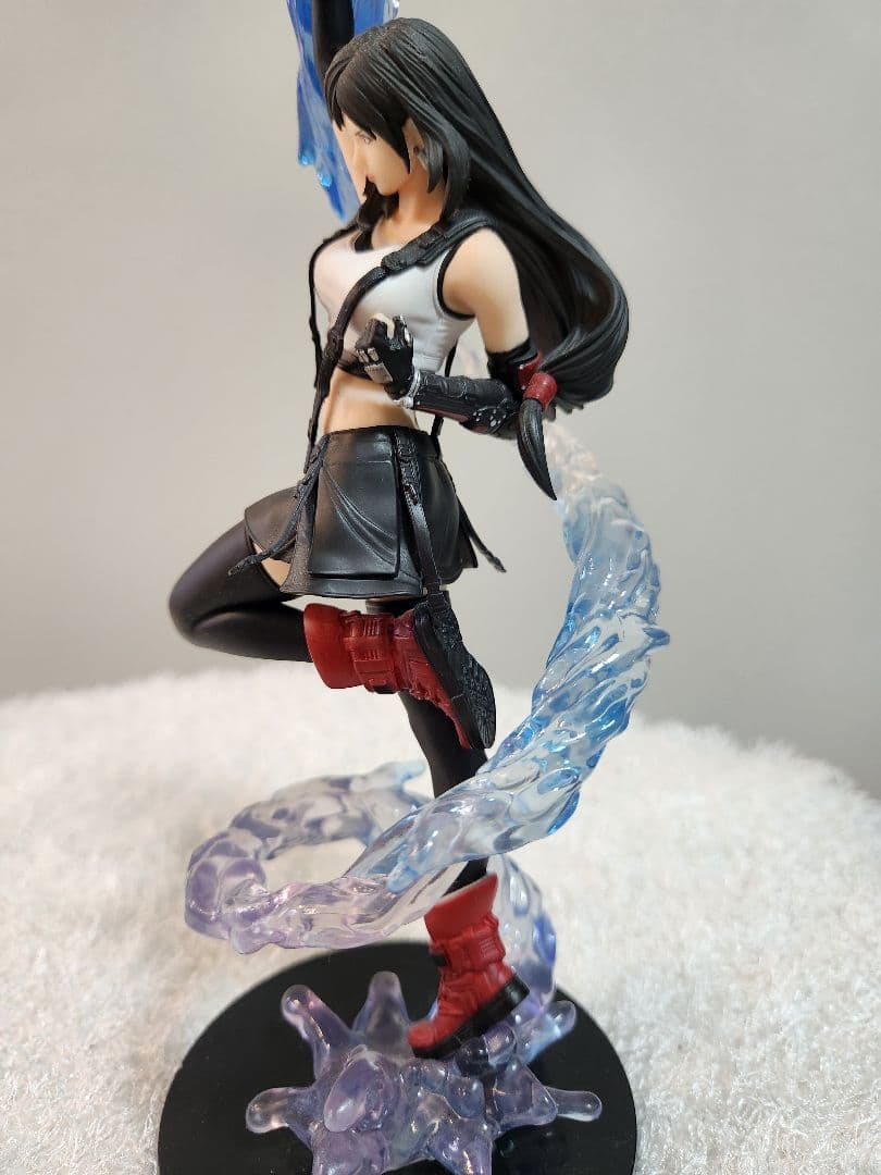 クラウド・ストライフ & ティファ・ロックハート フィギュアセット