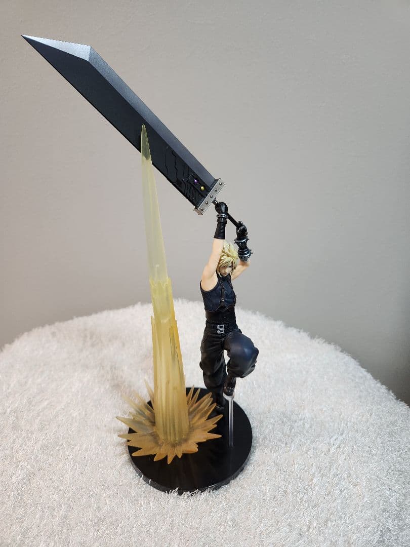 クラウド・ストライフ & ティファ・ロックハート フィギュアセット