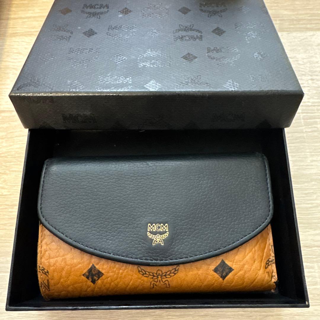 こむぎん　MCM 三つ折り財布 ブラウン/ブラック　箱つき
