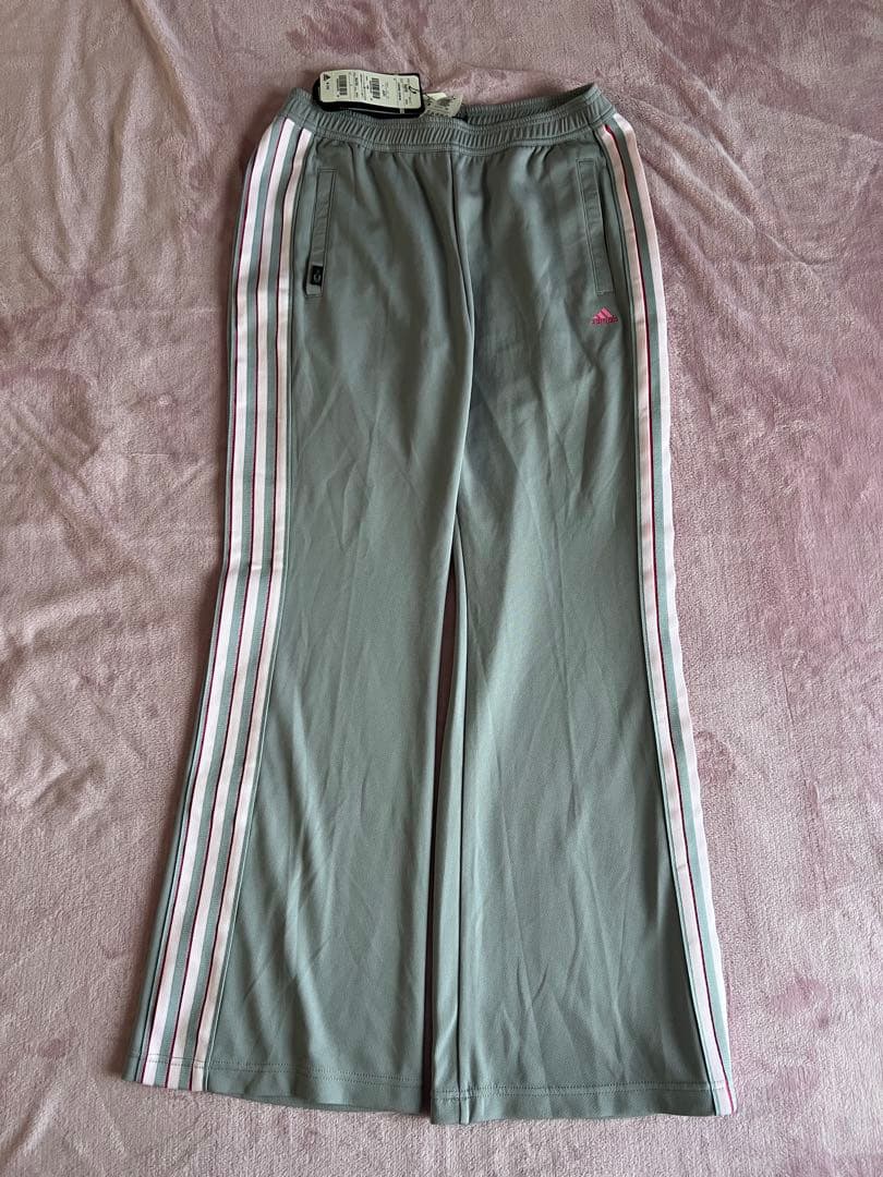 adidas ジャージセットアップ　アディダス　　Ｌ　新品タグ付き