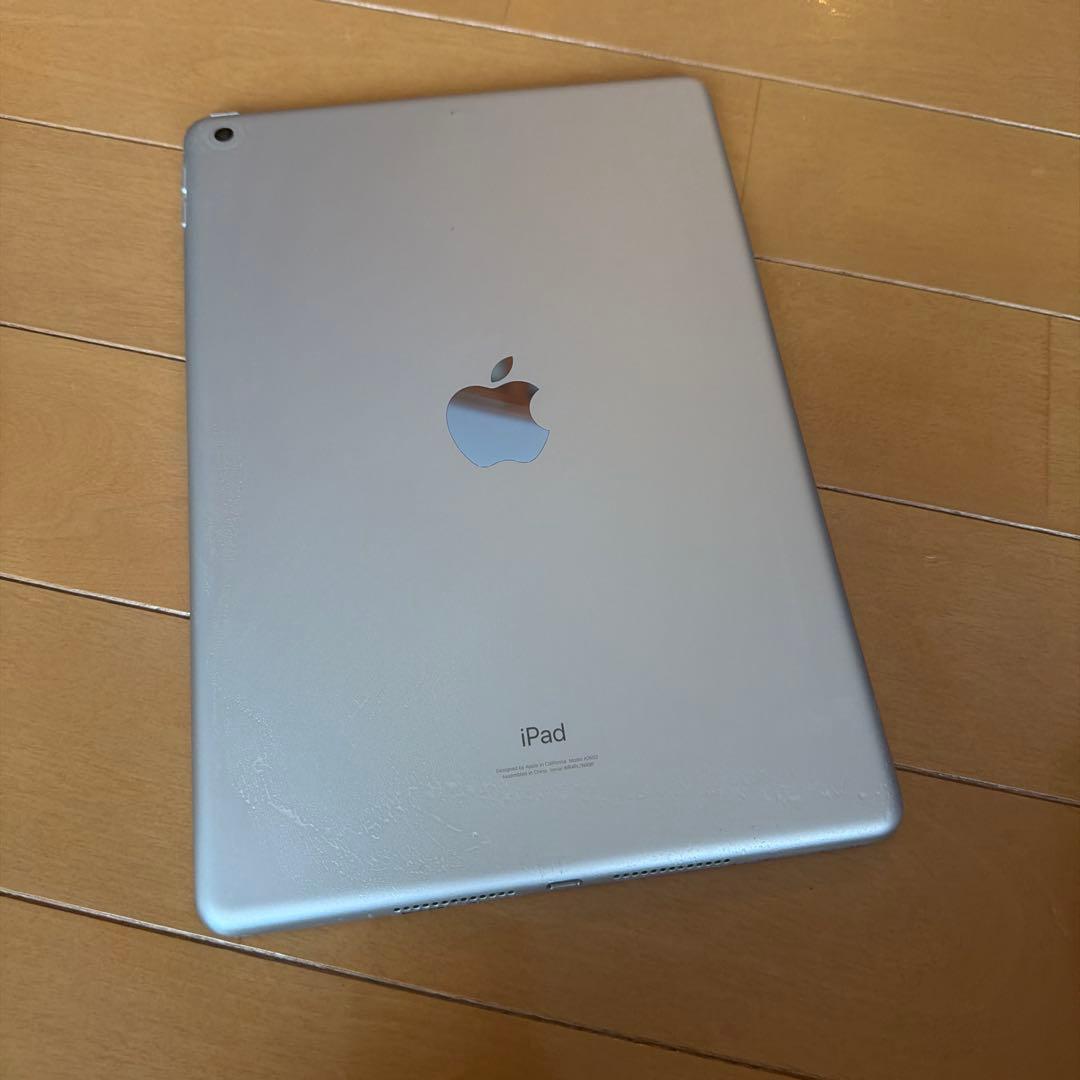 iPad (第9世代) Wi-Fi 64GB シルバー