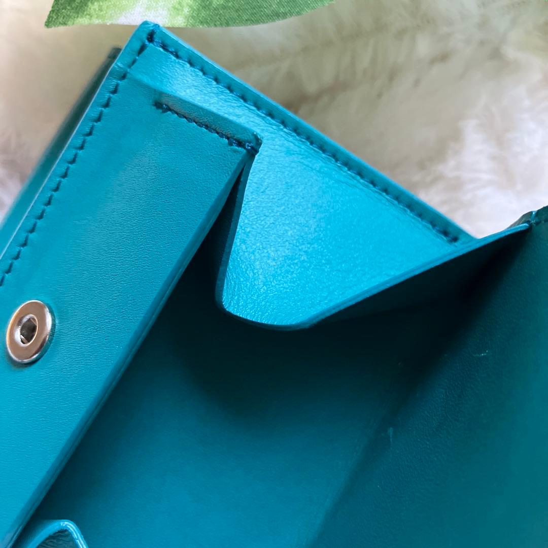 【未使用品】ITTI 人気色エメラルドカラー三つ折り財布CRISTY VERY