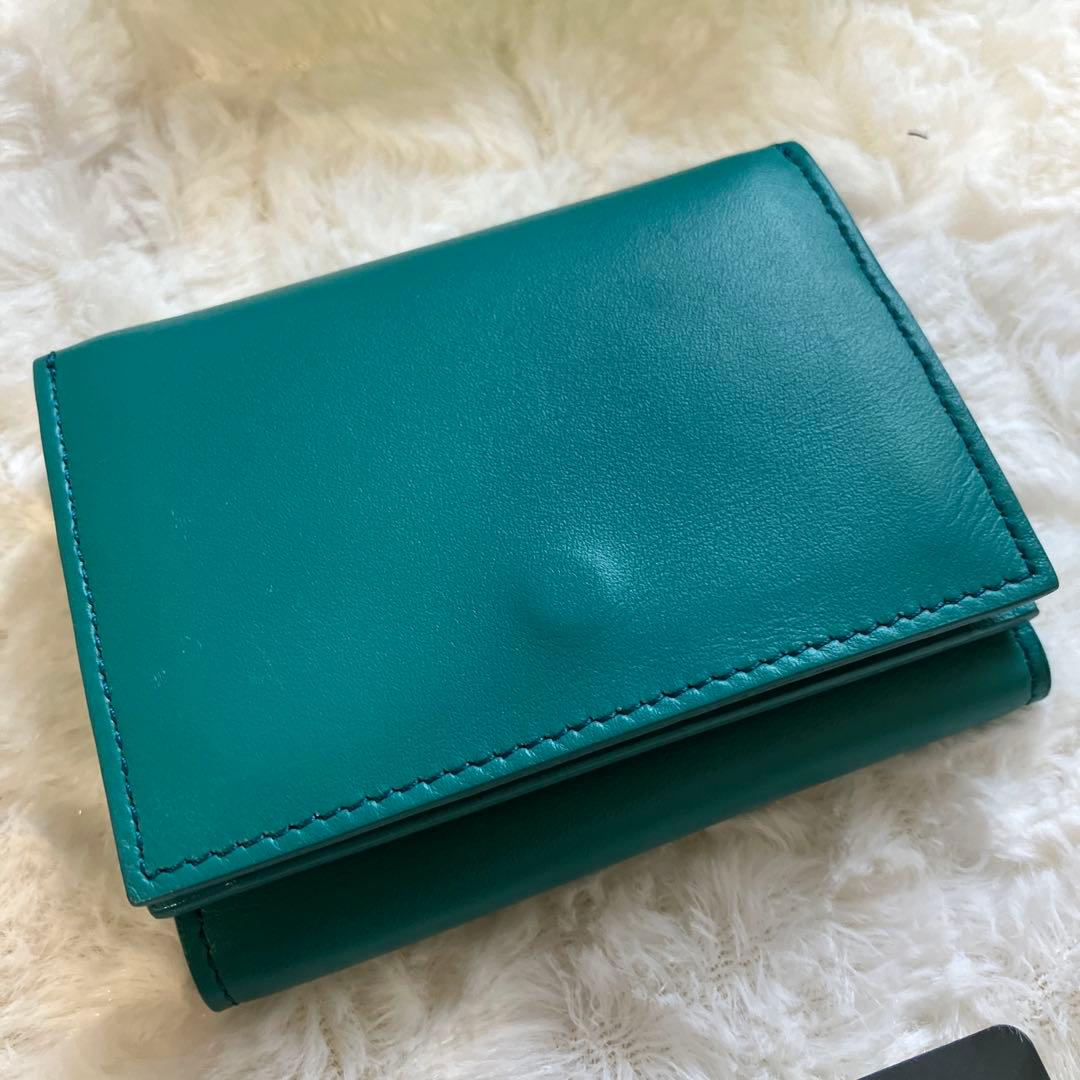 【未使用品】ITTI 人気色エメラルドカラー三つ折り財布CRISTY VERY
