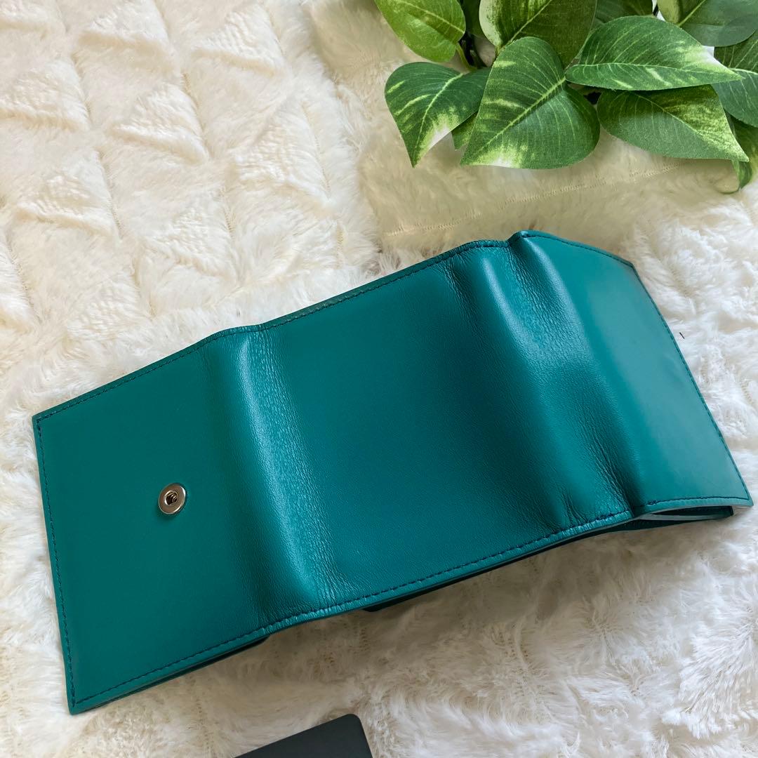 【未使用品】ITTI 人気色エメラルドカラー三つ折り財布CRISTY VERY