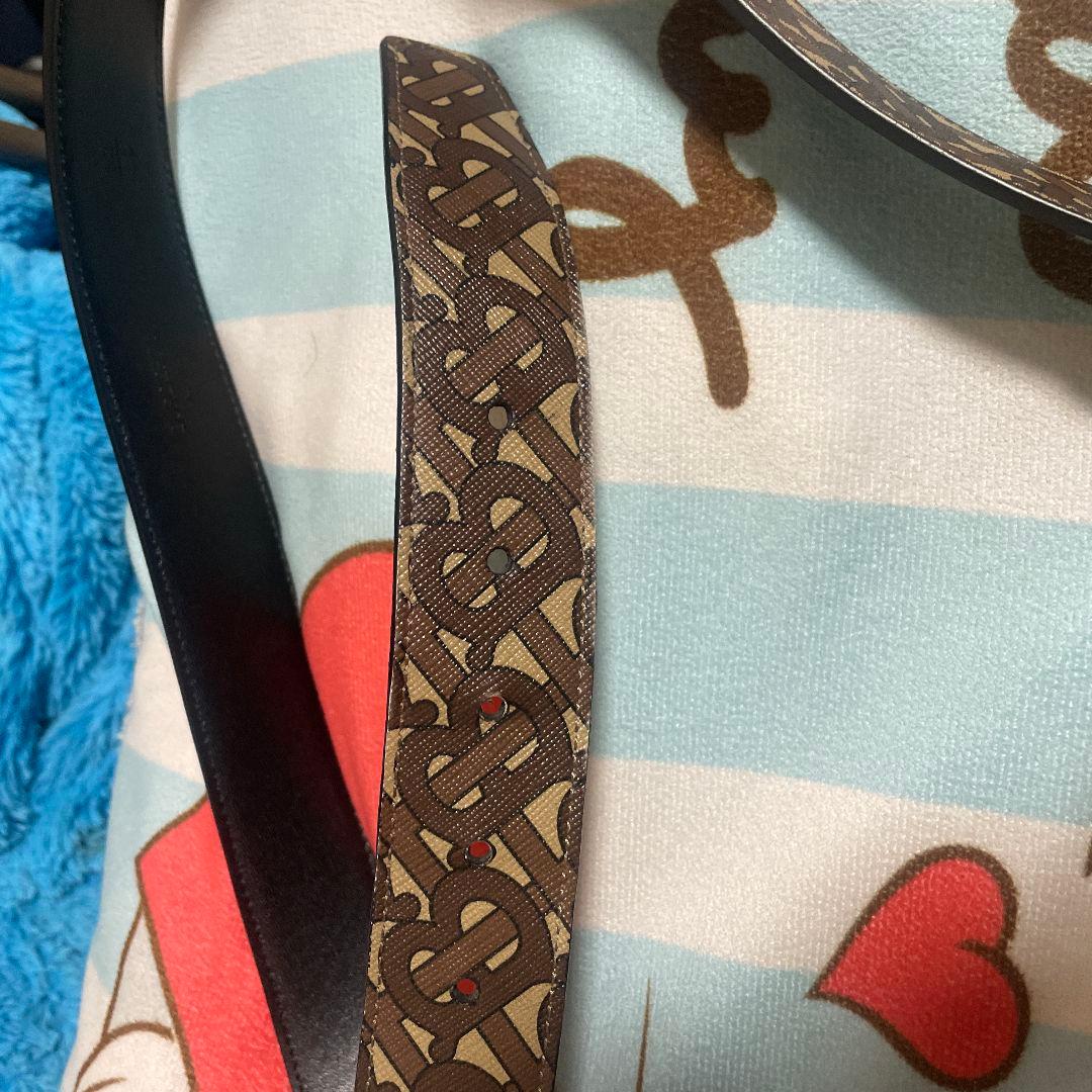 Burberry レザーベルト