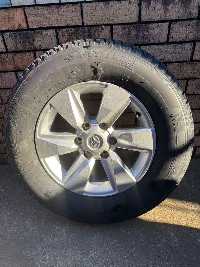 らいパパ265/65R17ランドクルーザープラド純正タイヤ4本