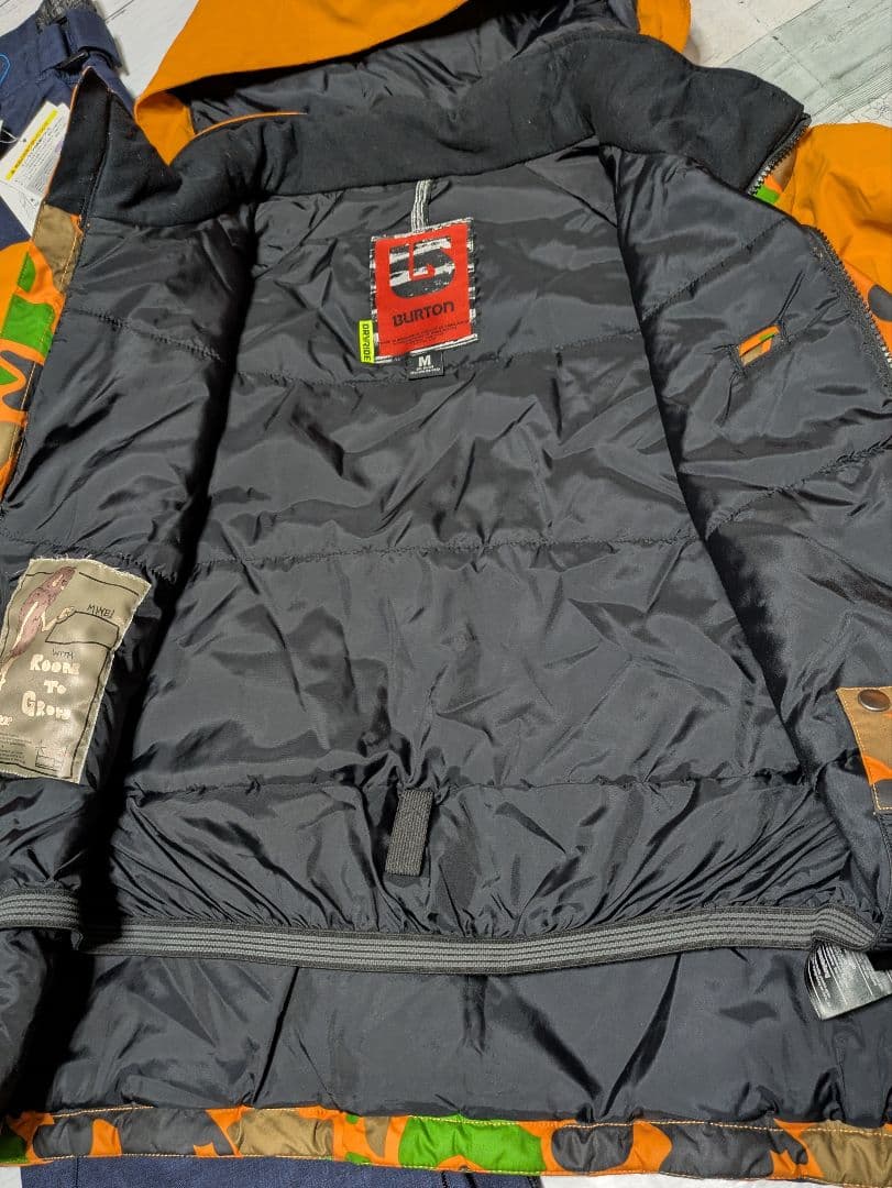 BURTON ポンタペスキッズ雪遊びスノーボードスノボースキーウェアサイズ140