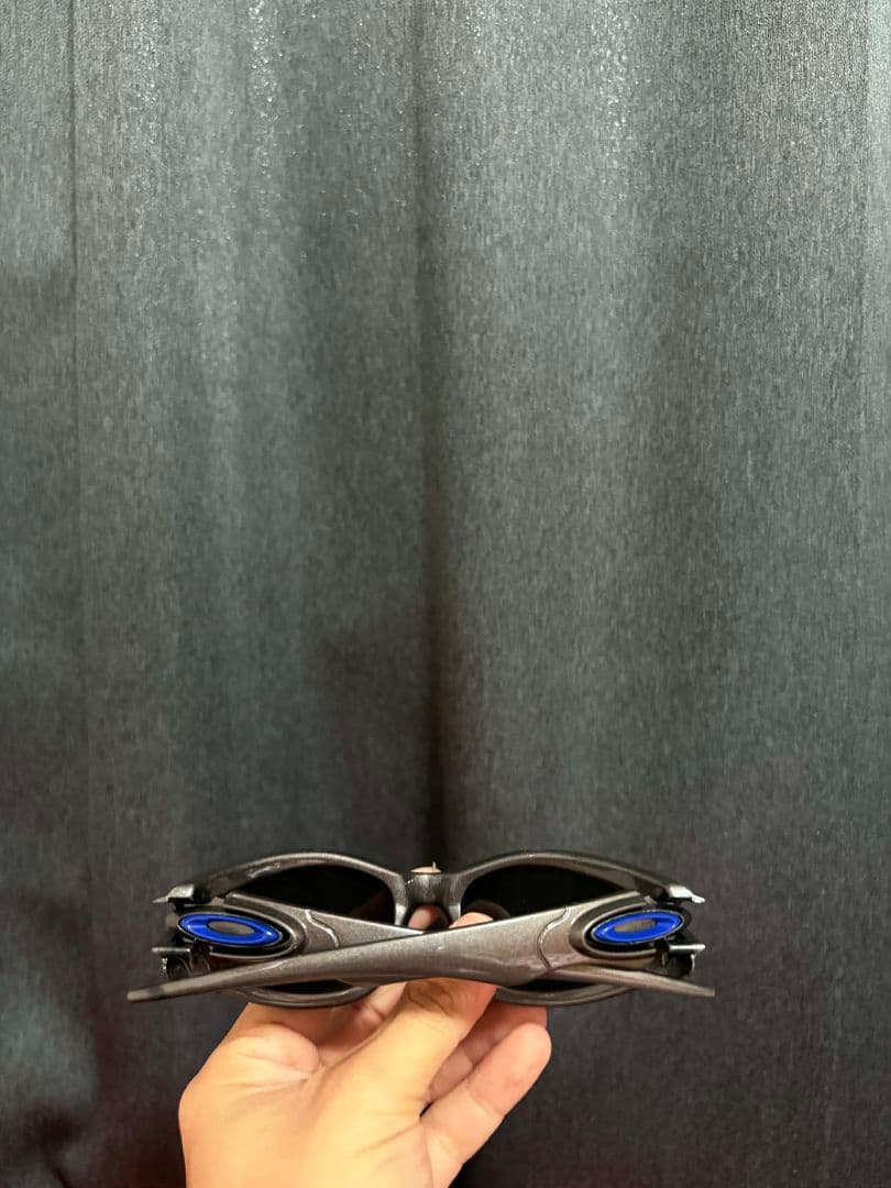 j*様 Oakley スポーツサングラス ブラック 紫レンズ