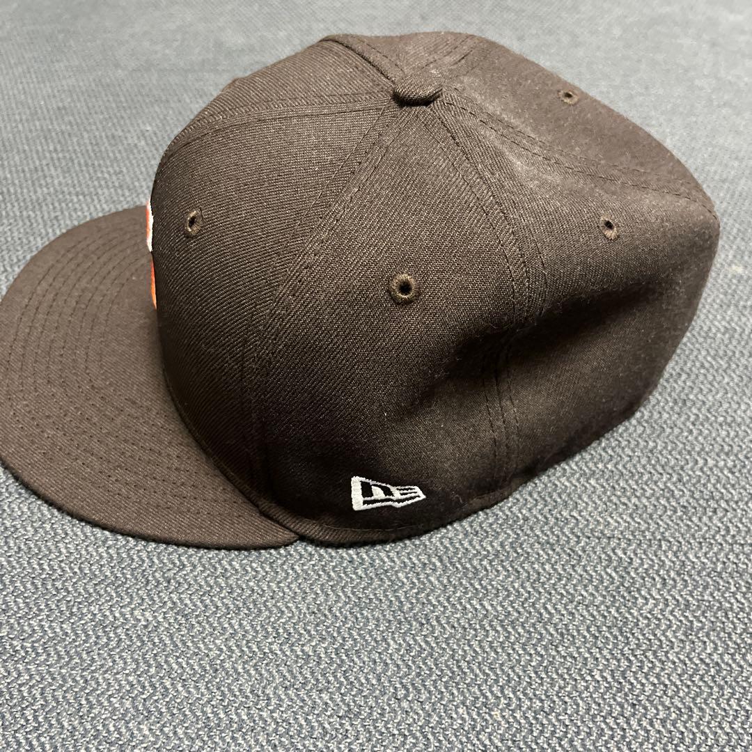 supremeキャップ New Era