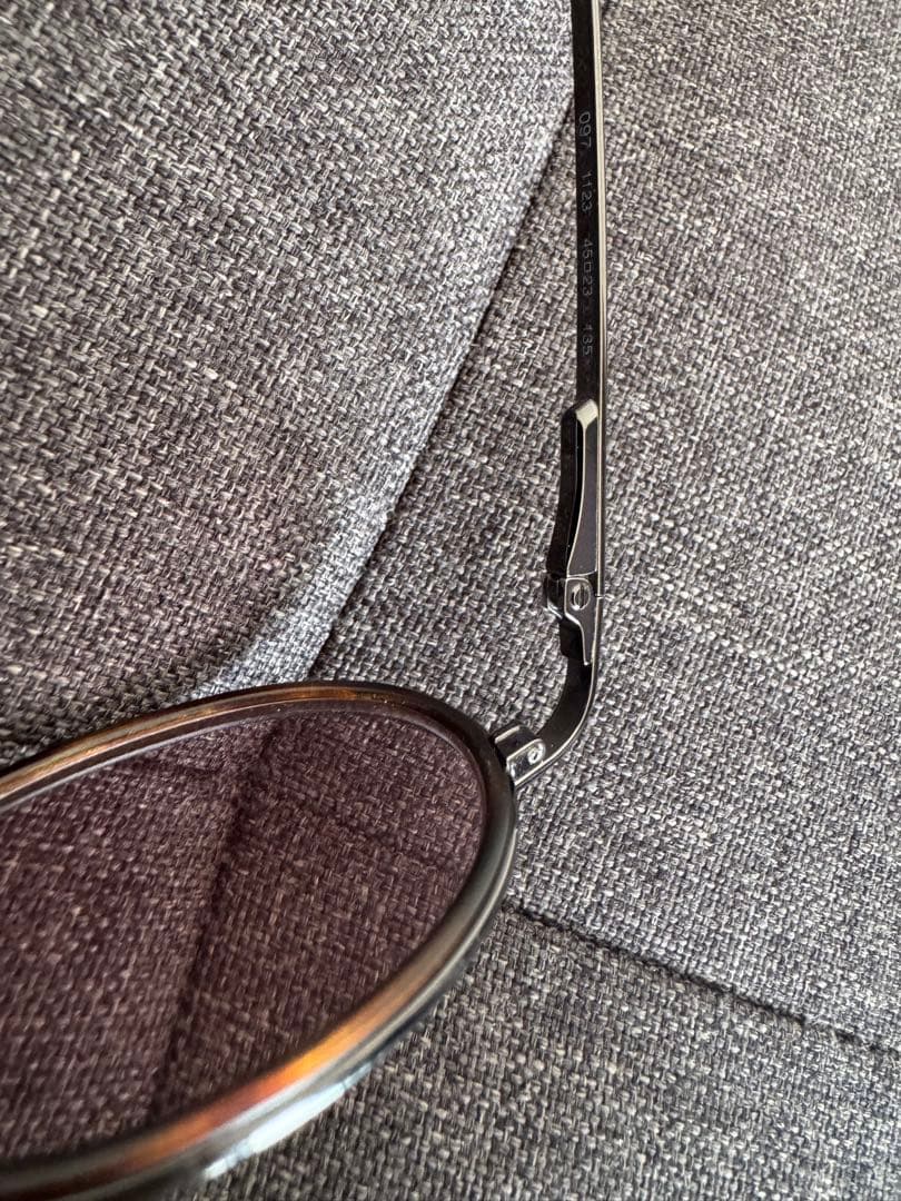 EMPORIO ARMANI オーバルサングラス