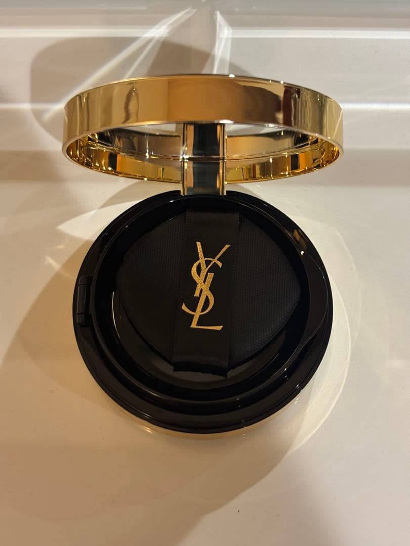 YSL クッションファンデーション 2個