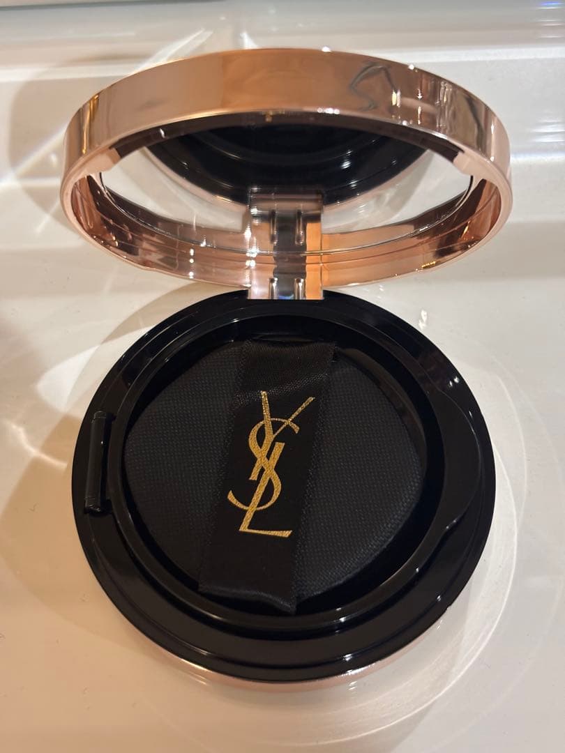 YSL クッションファンデーション 2個