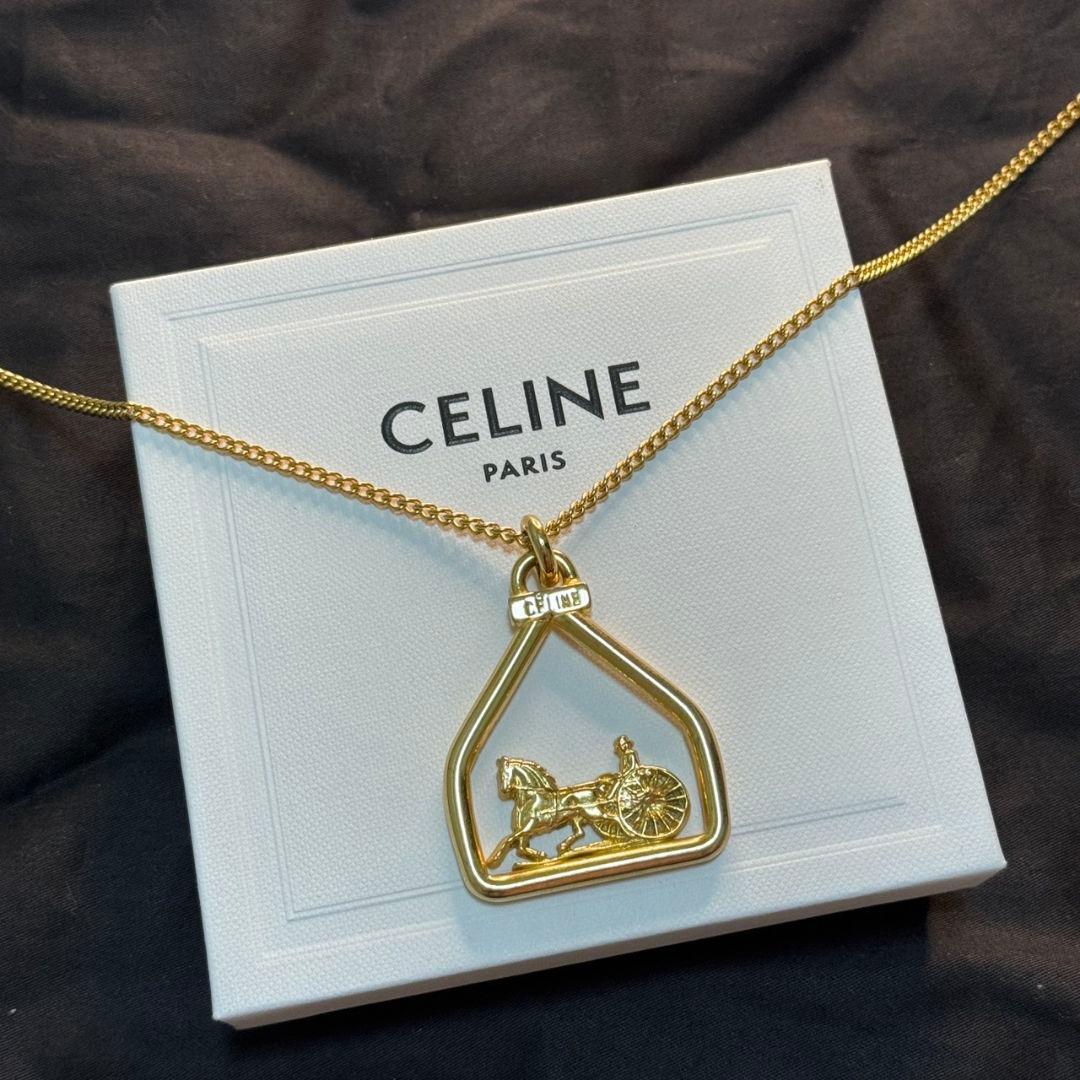 【極美品】CELINE セリーヌ 馬車ロゴ チャーム&ネックレス ゴールド