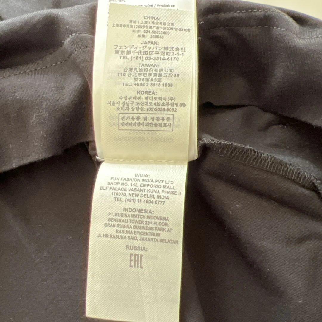 FENDI モックネックTシャツ　首元にFFロゴ ブラック