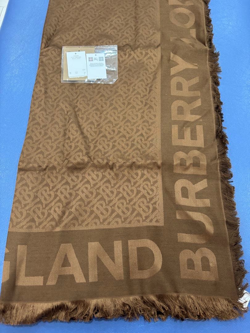 BURBERRY ブラウン 大判ストール 140cm x 140cm 格安！