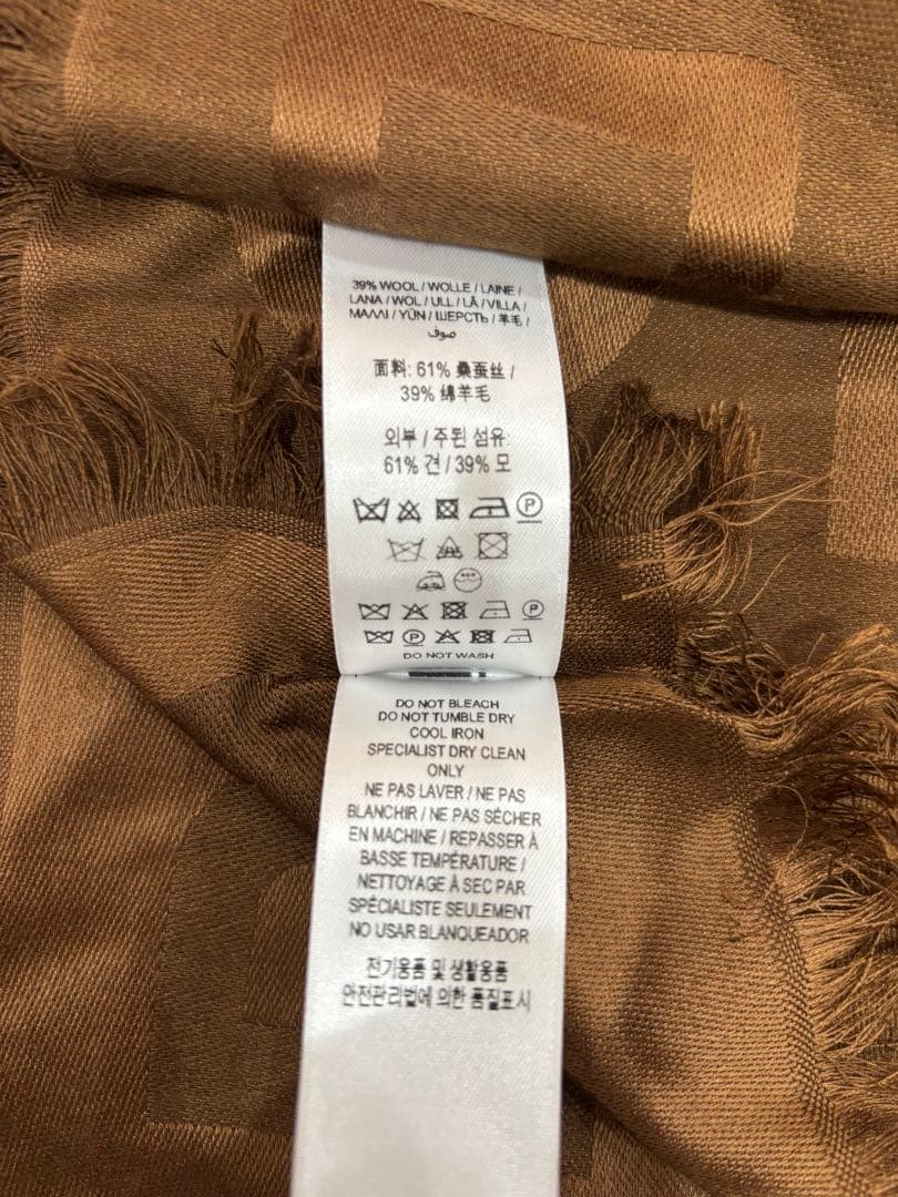 BURBERRY ブラウン 大判ストール 140cm x 140cm 格安！