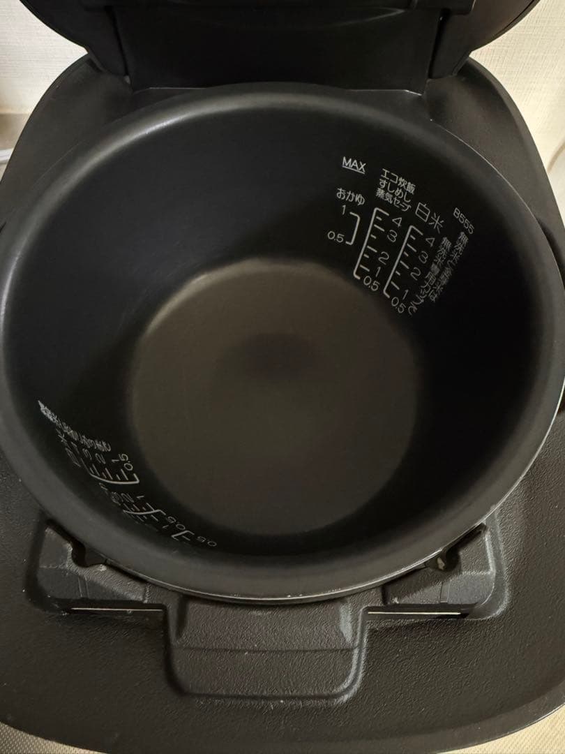 【バゴニスタ】象印　炊飯器　NW-ES07