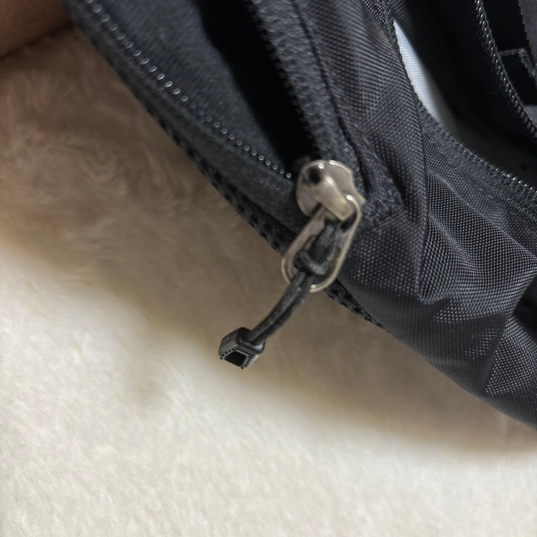 Patagonia パタゴニア　ボディバッグ