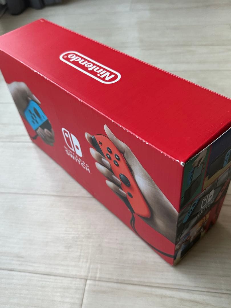 Nintendo Switch ニンテンドースイッチ2020年式美品、付属品完備