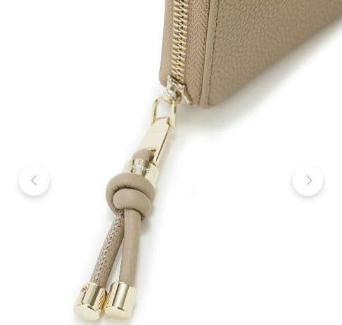 新品　タグ・保存袋付き　シュリンクレザー 二つ折り 財布　定価13,200円