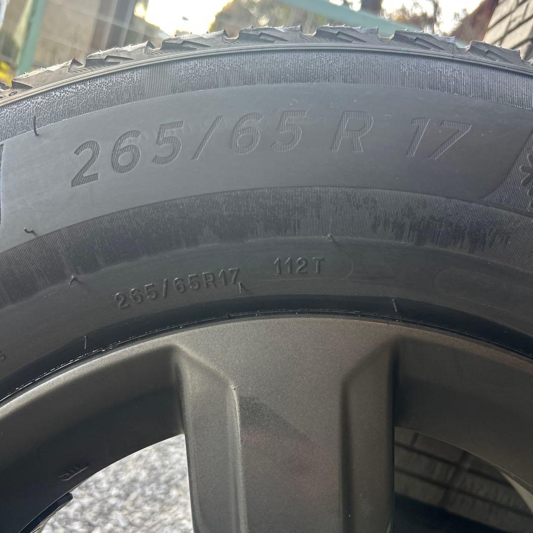 m*♡様 トヨタランドクルーザープラド 265/65 R17 スタッドレス　ガン