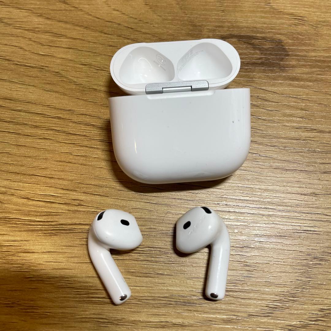 Apple Airpods 第4世代　ANC ノイズキャンセリング付き
