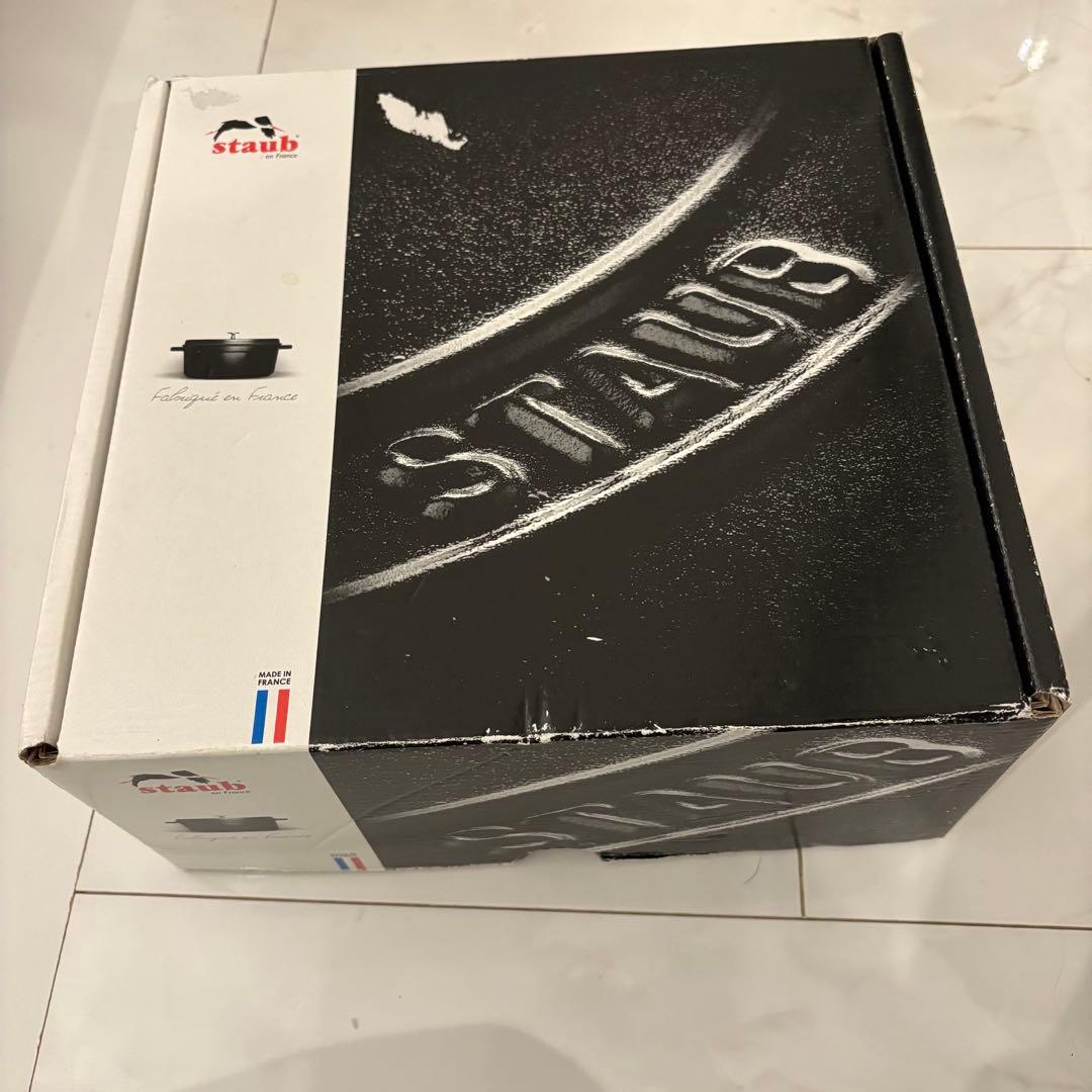 【値下げ中】staub ココットラウンド22cm