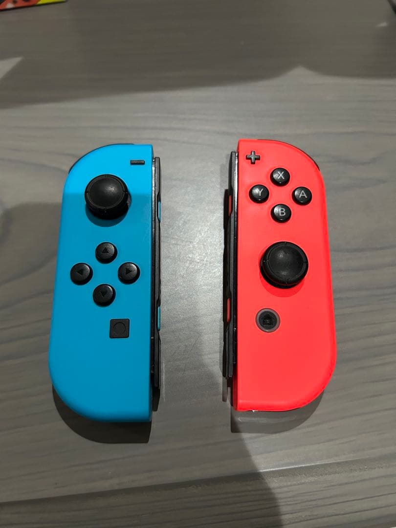 Nintendo Switch 本体 赤・青 Joy-Con