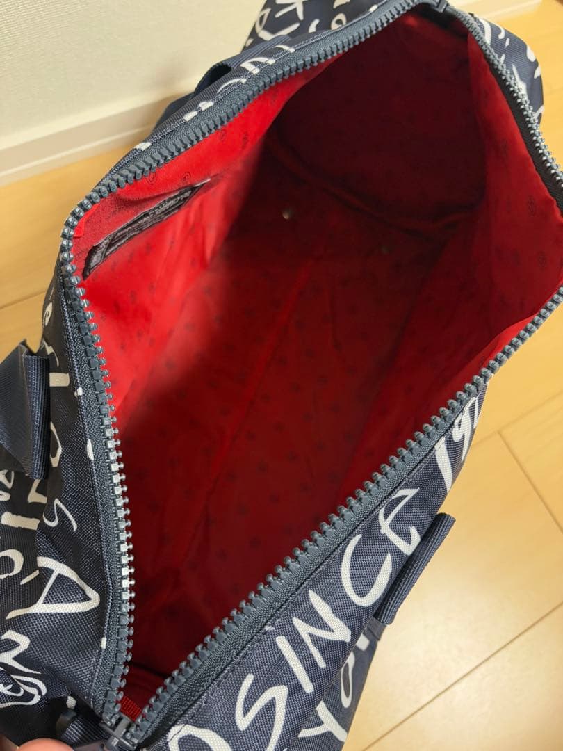 HERSCHEL×STUSSY ボストンバッグ ネイビー グラフィティプリント