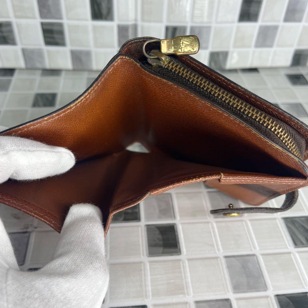 LOUIS VUITTON ルイヴィトン　モノグラム　二つ折り財布