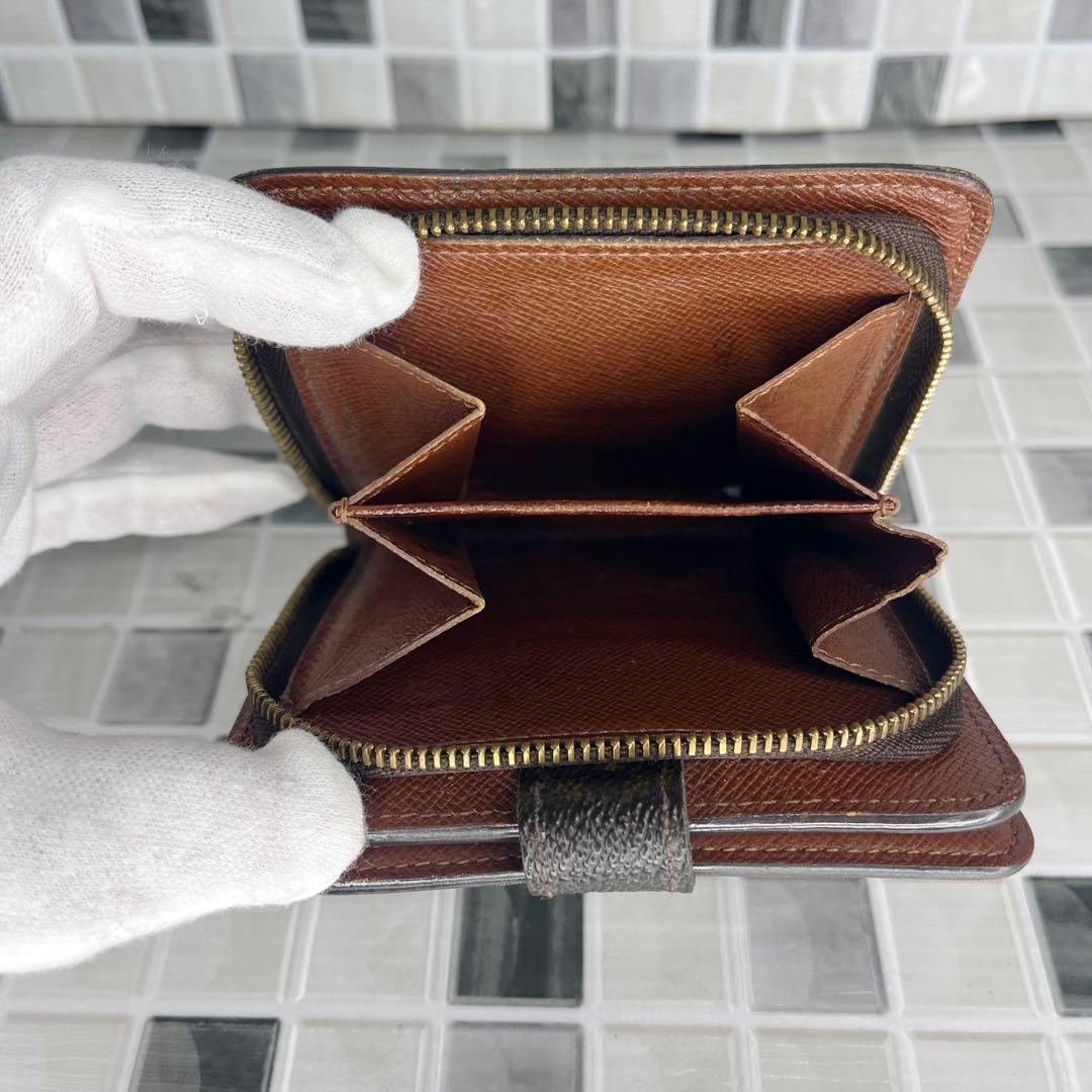 LOUIS VUITTON ルイヴィトン　モノグラム　二つ折り財布