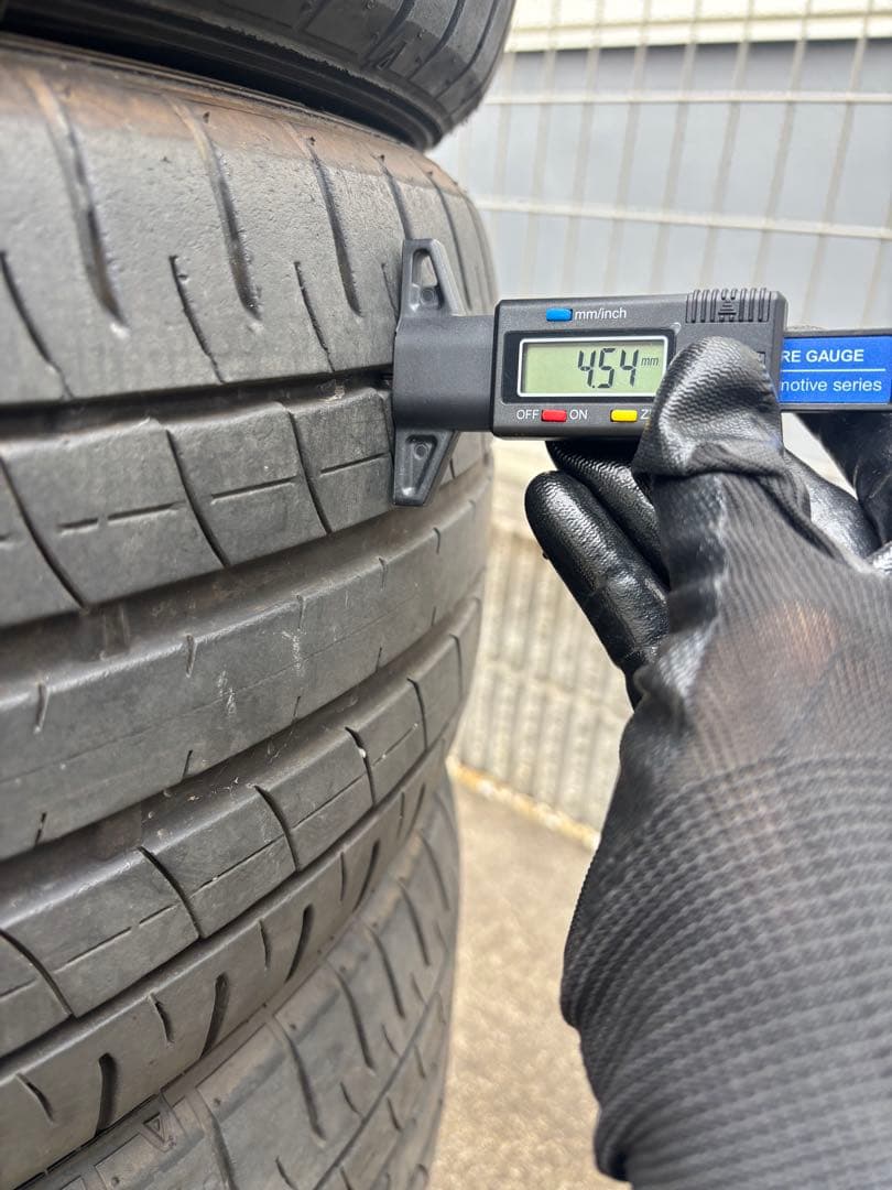 ②225/50R18 ダンロップ　SPスポーツマックス050 4本のうち2本