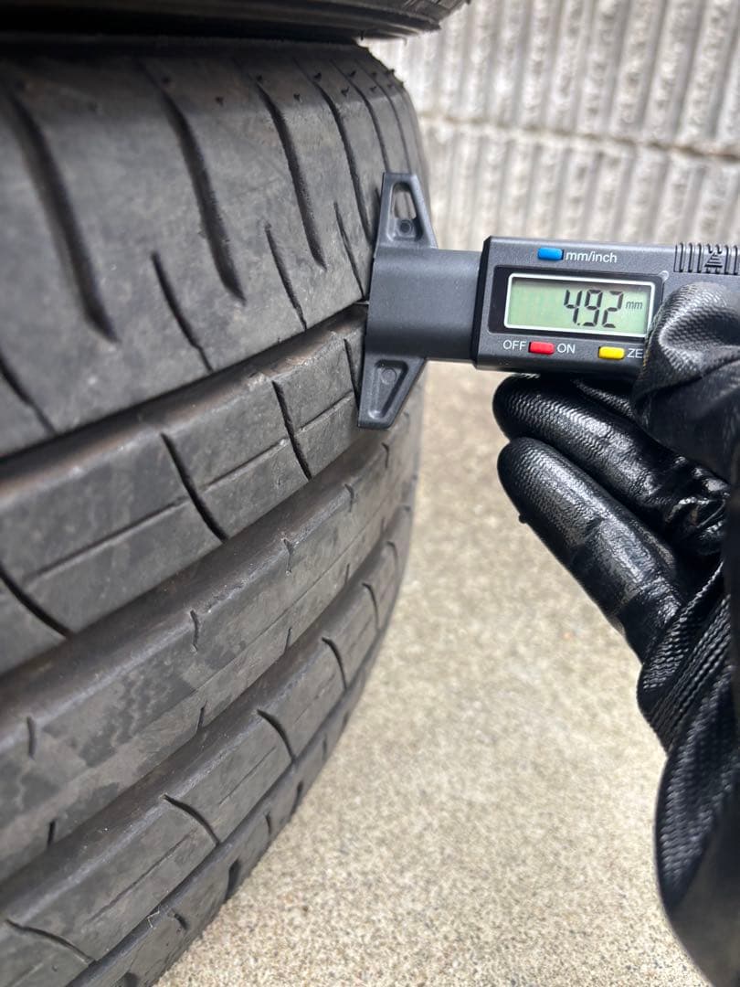②225/50R18 ダンロップ　SPスポーツマックス050 4本のうち2本