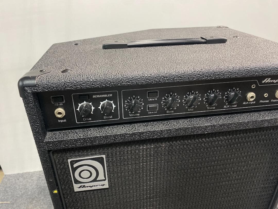 AMPEG BA-112 ベースアンプ
