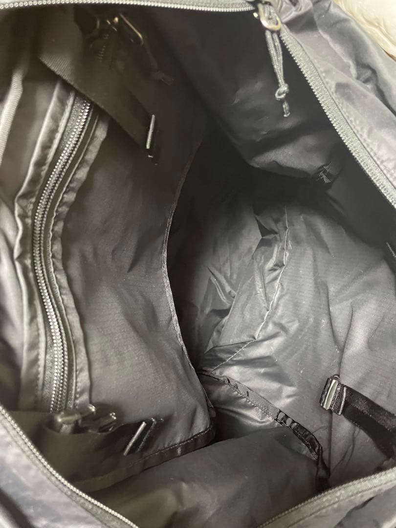 パタゴニア Ultralight Black Hole Tote Pack