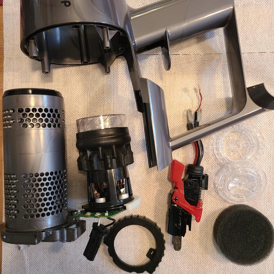 ダイソン掃除機　V11(SV14)分解洗浄メンテナンス済
