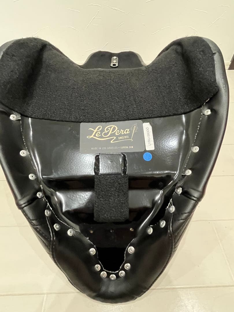 FXLRST ローライダーST LePera シート テールウィップ　値引き不可