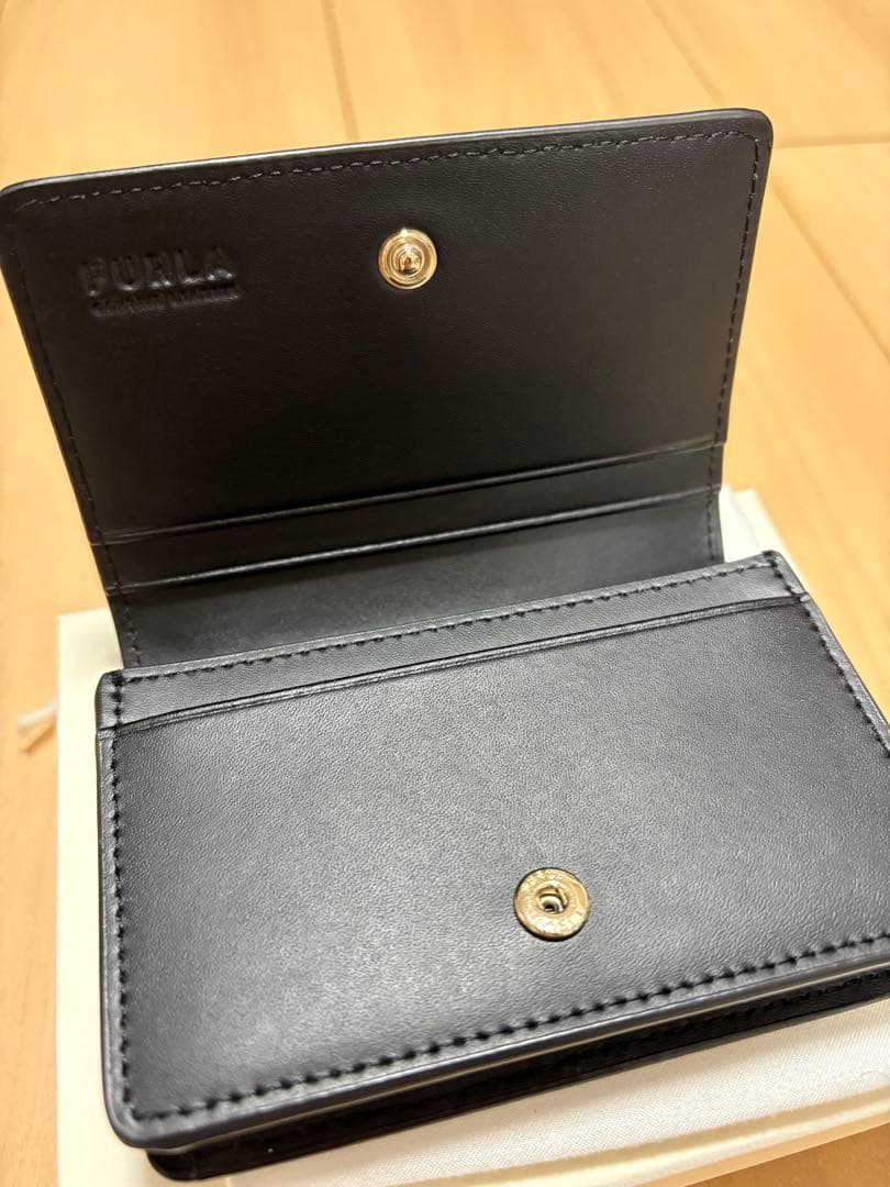 【美品】FURLA フルラ 名刺入れ 黒 レザー